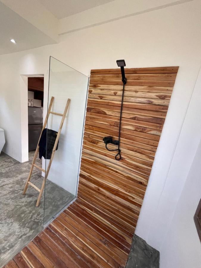 Hola Villas & Lofts Uluwatu ภายนอก รูปภาพ